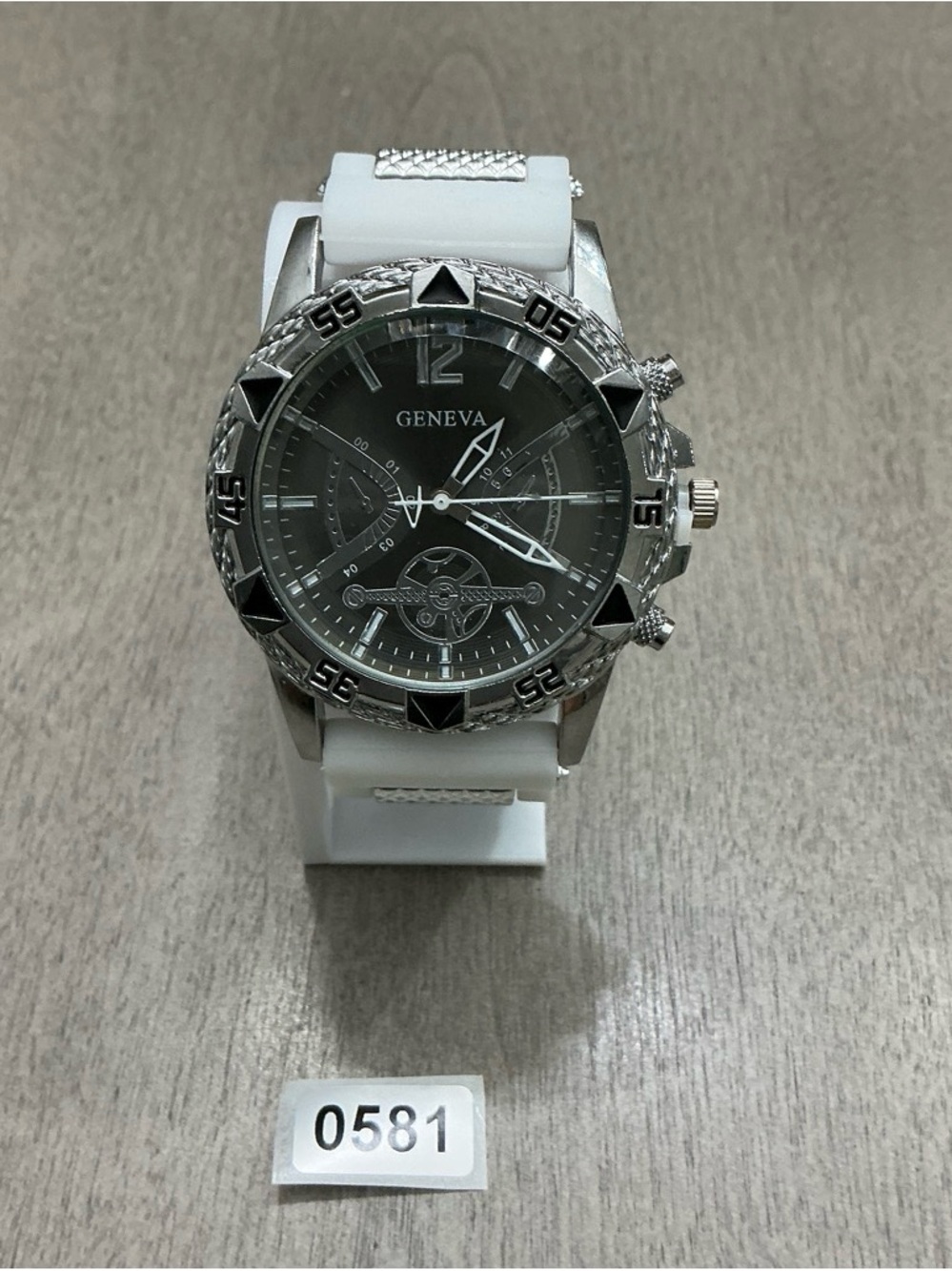 Men's Luxury White Round Dial Quartz Watch Fashion Wristwatch Gift for Him